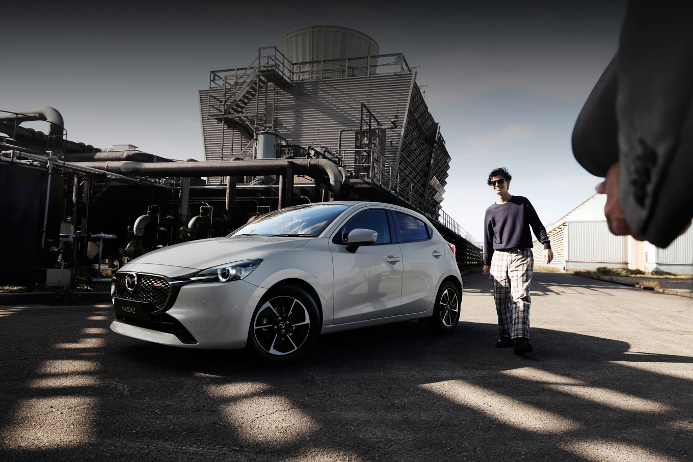 MAZDA 2
